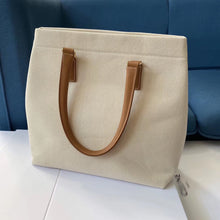 Load image into Gallery viewer, CL077 13.8x13.8x7.9