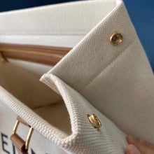 Load image into Gallery viewer, CL077 13.8x13.8x7.9