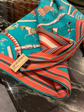 Load image into Gallery viewer, CLTH097 100%Pure Silk 90x90cm