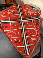 Load image into Gallery viewer, CLTH099 100%Pure Silk 90x90cm