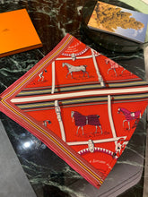 Load image into Gallery viewer, CLTH099 100%Pure Silk 90x90cm