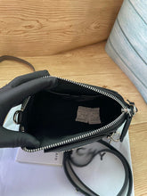 Load image into Gallery viewer, GNY003 7.1x5.1x2.8inch