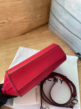 Load image into Gallery viewer, GNY005 7.1x5.1x2.8inch