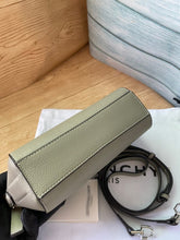 Load image into Gallery viewer, GNY006 7.1x5.1x2.8inch