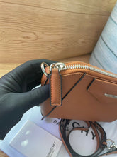 Load image into Gallery viewer, GNY007 7.1x5.1x2.8inch