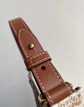 Load image into Gallery viewer, CL080 9.1x4.4x2.8inch