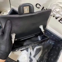 Load image into Gallery viewer, CC250 HIGHEST QUALITY VERSION S:5.7x9.1x2.4inch M:6.1x10x2.6inch