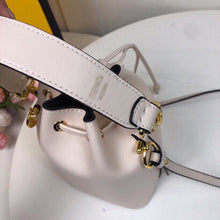 Load image into Gallery viewer, FF086 4.7x3.9x7inch