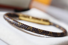 Load image into Gallery viewer, JW211