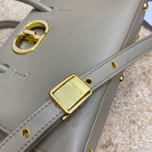 Load image into Gallery viewer, DR124 9.8x7.5x4.7inch