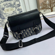 Load image into Gallery viewer, DR127 10.6x7.5x2.8inch