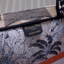 Load image into Gallery viewer, DR134 HIGHEST QUALITY VERSION L:16.3x13.8x7.1inch