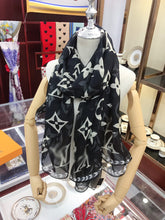 Load image into Gallery viewer, CLTH149 100% silk 200x110cm