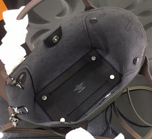 Load image into Gallery viewer, LB370 S:9.1x8.3x5.1inch M:18x11.6x6.7inch