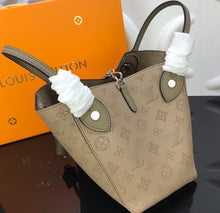 Load image into Gallery viewer, LB371 S:9.1x8.3x5.1inch M:18x11.6x6.7inch