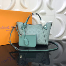 Load image into Gallery viewer, LB374 S:9.1x8.3x5.1inch M:18x11.6x6.7inch