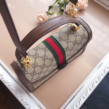 Load image into Gallery viewer, GC226 9.8x6.9x2.8inch