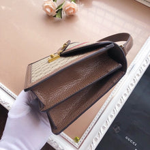 Load image into Gallery viewer, GC226 9.8x6.9x2.8inch