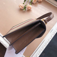 Load image into Gallery viewer, GC226 9.8x6.9x2.8inch