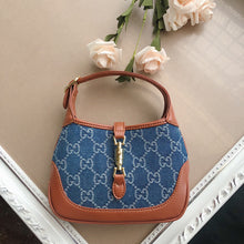 Load image into Gallery viewer, GC230 Mini:7.5x5.1x1.2inch Small:11x7.5x2inch