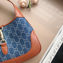 Load image into Gallery viewer, GC231 Mini:7.5x5.1x1.2inch Small:11x7.5x2inch