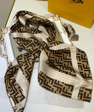 Load image into Gallery viewer, CLTH152 100% Silk 90x90cm