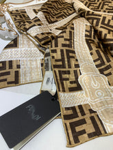 Load image into Gallery viewer, CLTH152 100% Silk 90x90cm