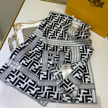 Load image into Gallery viewer, CLTH152 100% Silk 90x90cm