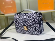 Load image into Gallery viewer, LB384 9.8x7.5x2.8inch