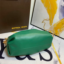 Load image into Gallery viewer, BV006 12.2x4.7x6.3inch