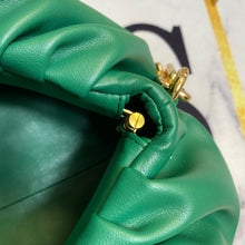 Load image into Gallery viewer, BV006 12.2x4.7x6.3inch