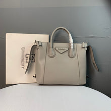 Load image into Gallery viewer, GNY012 11.8x9.8x2.8inch