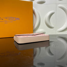 Load image into Gallery viewer, LB420 8.3x4.7x1.2inch