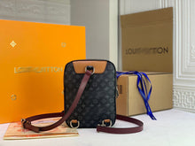 Load image into Gallery viewer, LB433 6.7x8.3x2.4inch