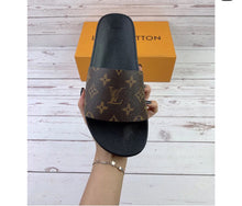 Load image into Gallery viewer, SE482 Men's Size 7-11 Women's Size 5-10