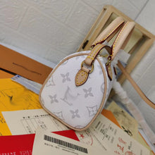 Load image into Gallery viewer, LB438 6.3x4.3x3.5inch