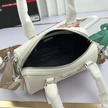 Load image into Gallery viewer, PD104 7.9x4.3x4.3inch