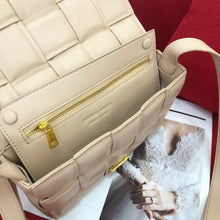 Load image into Gallery viewer, BV022 10.2x3.1x7.1inch