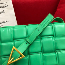 Load image into Gallery viewer, BV026 10.2x3.1x7.1inch