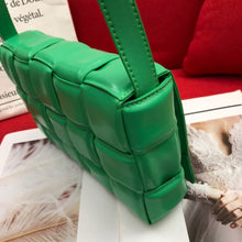 Load image into Gallery viewer, BV026 10.2x3.1x7.1inch