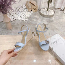 Load image into Gallery viewer, SE494 Size 5-10 Heels:8cm Material: Sheep skin Sole: Rubber leather
