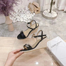 Load image into Gallery viewer, SE496 Size 5-10 Heels:8cm Material: Sheep skin Sole: Rubber leather