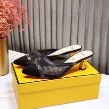 Load image into Gallery viewer, SE513 Size 5-10 Heels:5.5cm Lining: Sheep skin Sole: Italian leather