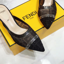 Load image into Gallery viewer, SE513 Size 5-10 Heels:5.5cm Lining: Sheep skin Sole: Italian leather