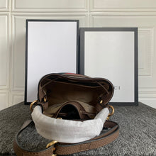 Load image into Gallery viewer, GC272 8.1x10.2x4.3inch