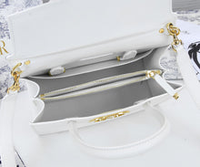 Load image into Gallery viewer, DR162 9.8x7.5x4.7inch