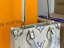 Load image into Gallery viewer, LB452 9.8x7.5x4.3inch