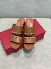 Load image into Gallery viewer, SE542 Size5-9 Heels:5.5cm Material: Sheep skin Lining: Sheep skin Sole: Italian leather