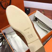 Load image into Gallery viewer, SE545 Size5-10 Material: Cowhide Lining: Canvas Sole: Italian leather