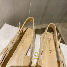 Load image into Gallery viewer, SE546 Size4-11 Material: High quality knitted fabric Lining: Sheep skin Sole: Italian leather